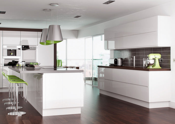 High Gloss White handleless kitchen doors-Lucente
